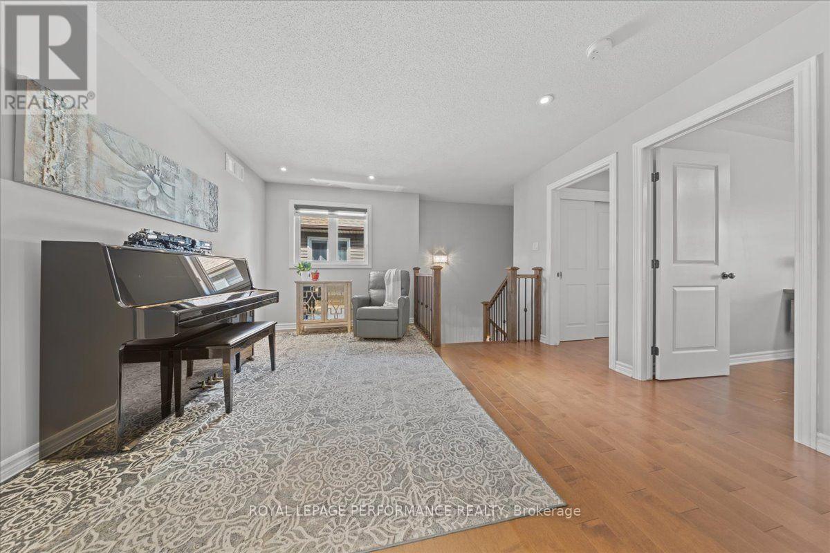 929 Verbena Crescent