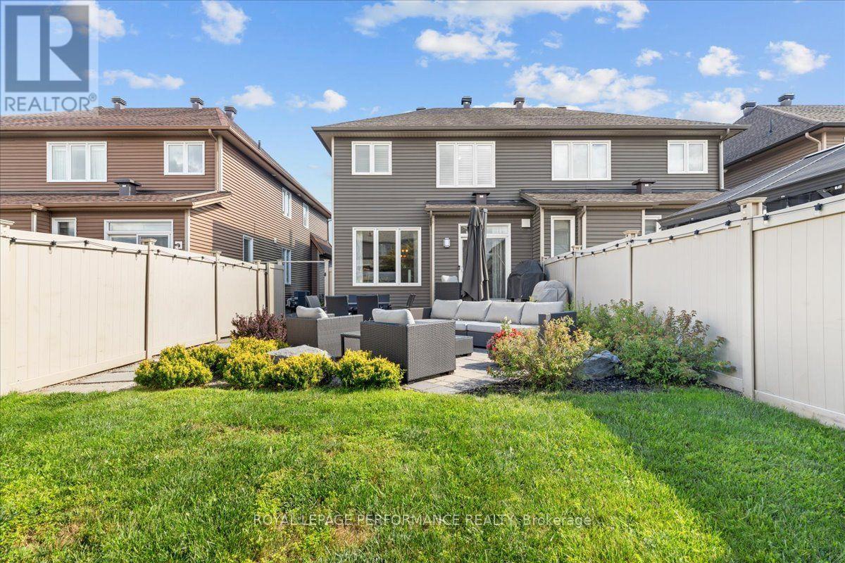 929 VERBENA CRESCENT - 40