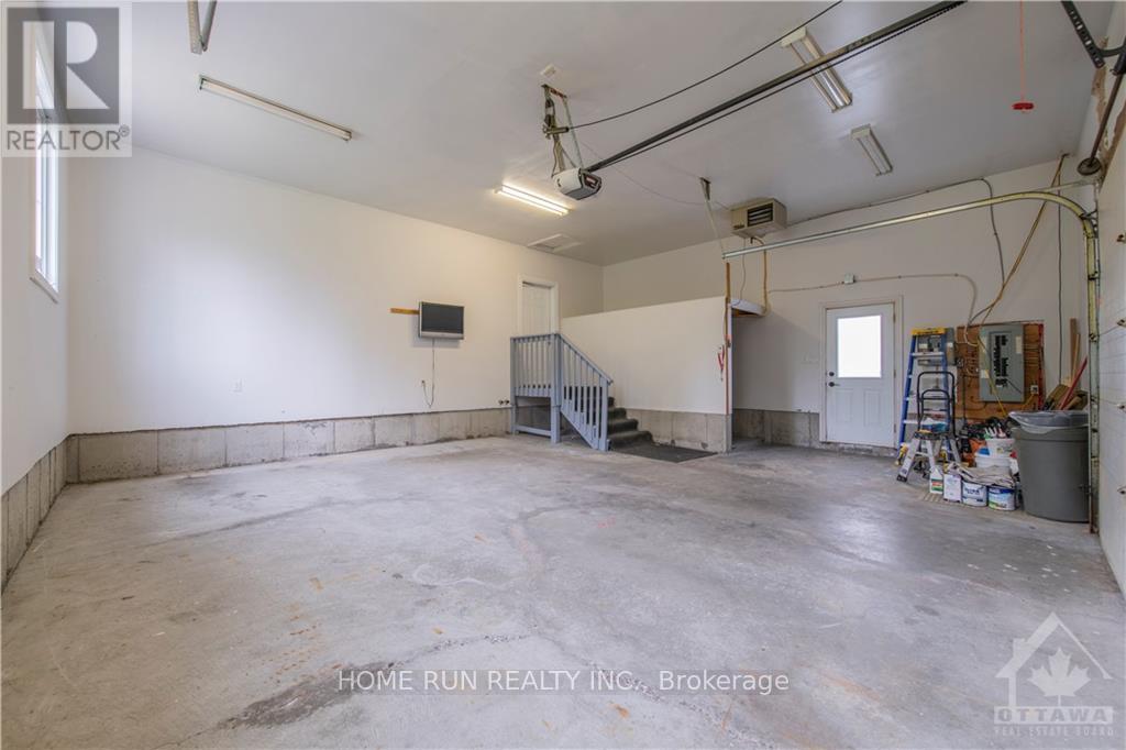 3 Bed, 3 Bath House for Sale in Ottawa – 840 DAVID MANCHESTER ROAD, Ottawa – MLS# X13751524 - Image 21