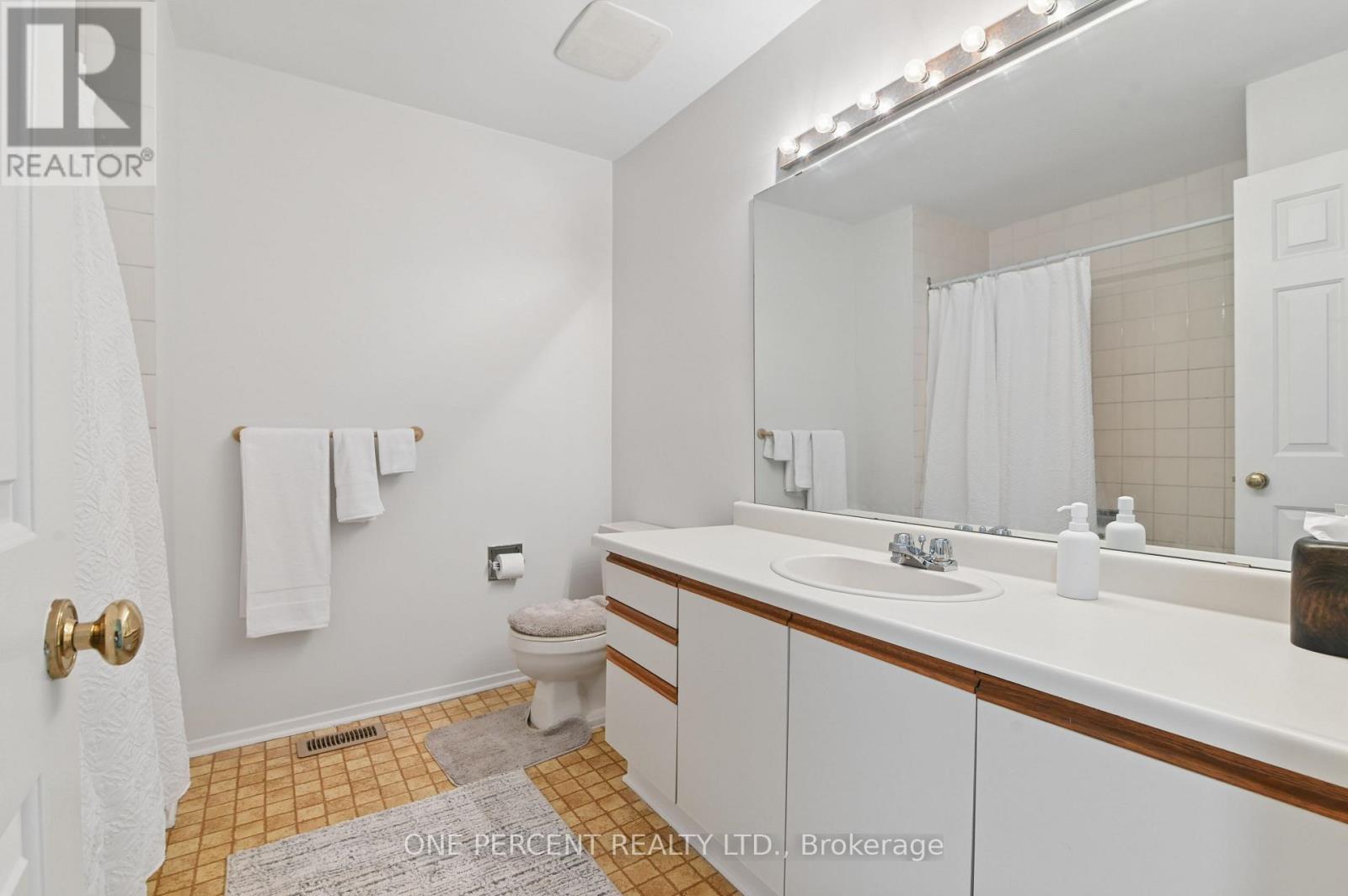 3 Bed, 3 Bath House for Sale in Ottawa – 52 – 710 CORONATION AVENUE, Ottawa – MLS# X13751584 - Image 26