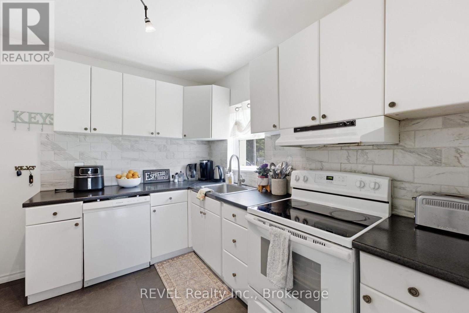 1055 Burger Road — photo 49