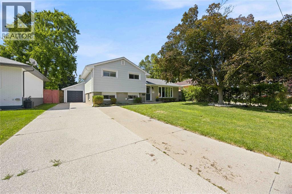 1211 GIFFEL Road, Sarnia, Ontario