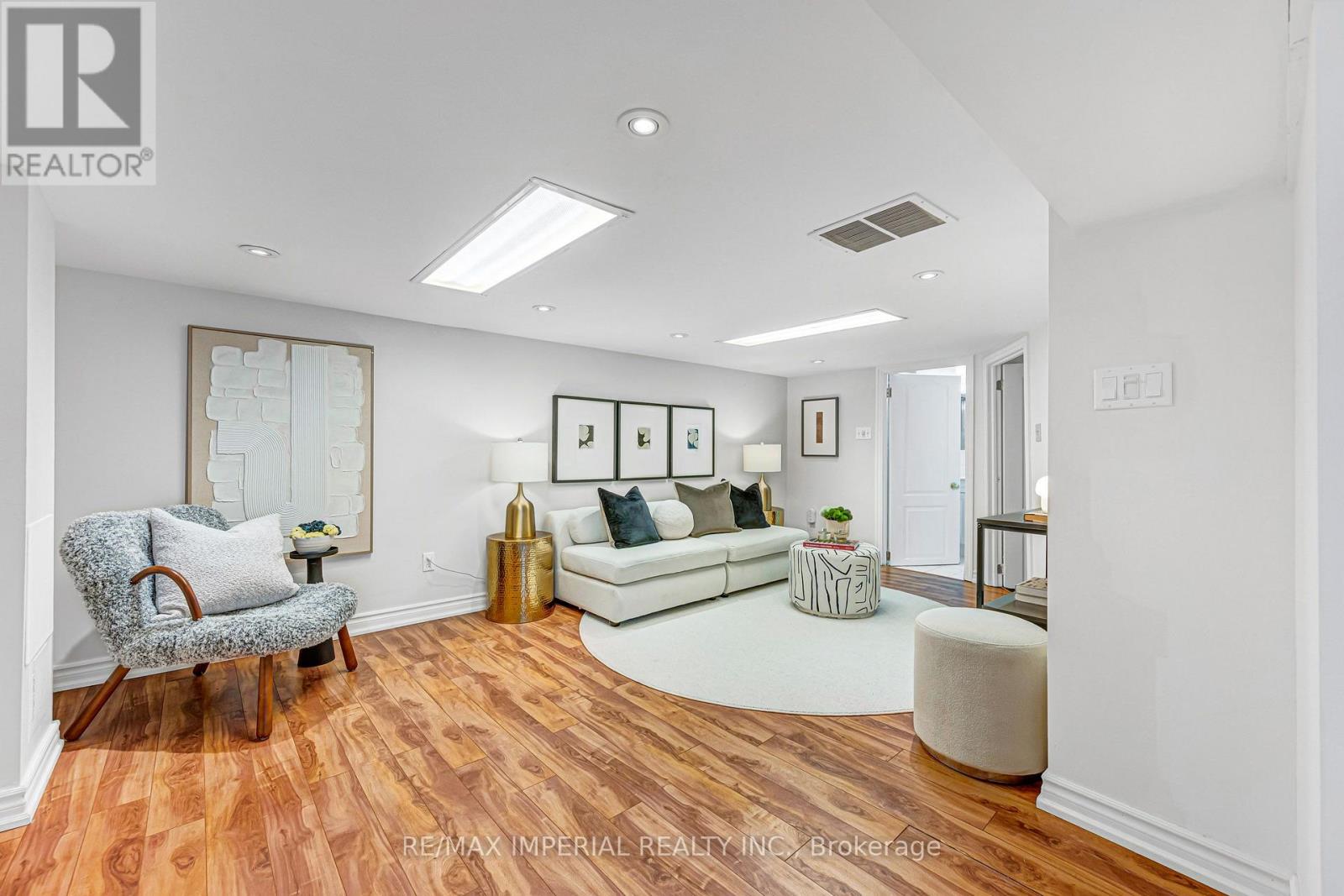 609 MILLWOOD ROAD - 22