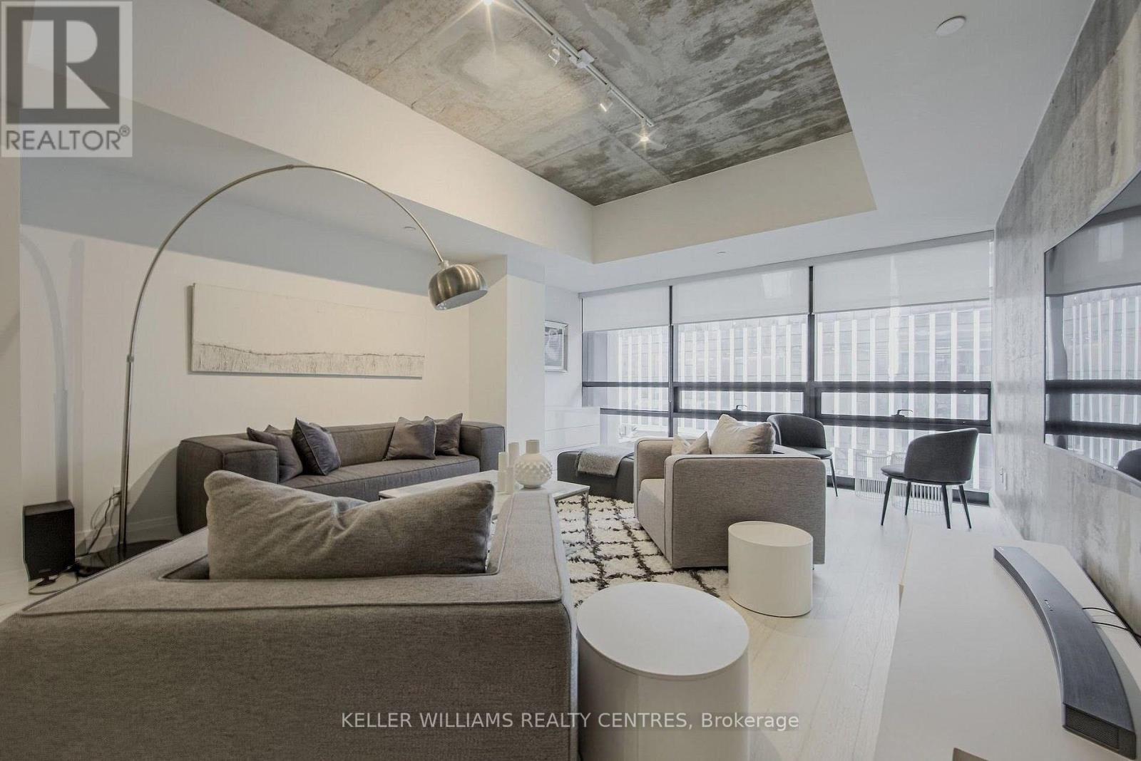 #501 224 KING STREET WEST STREET W - 9