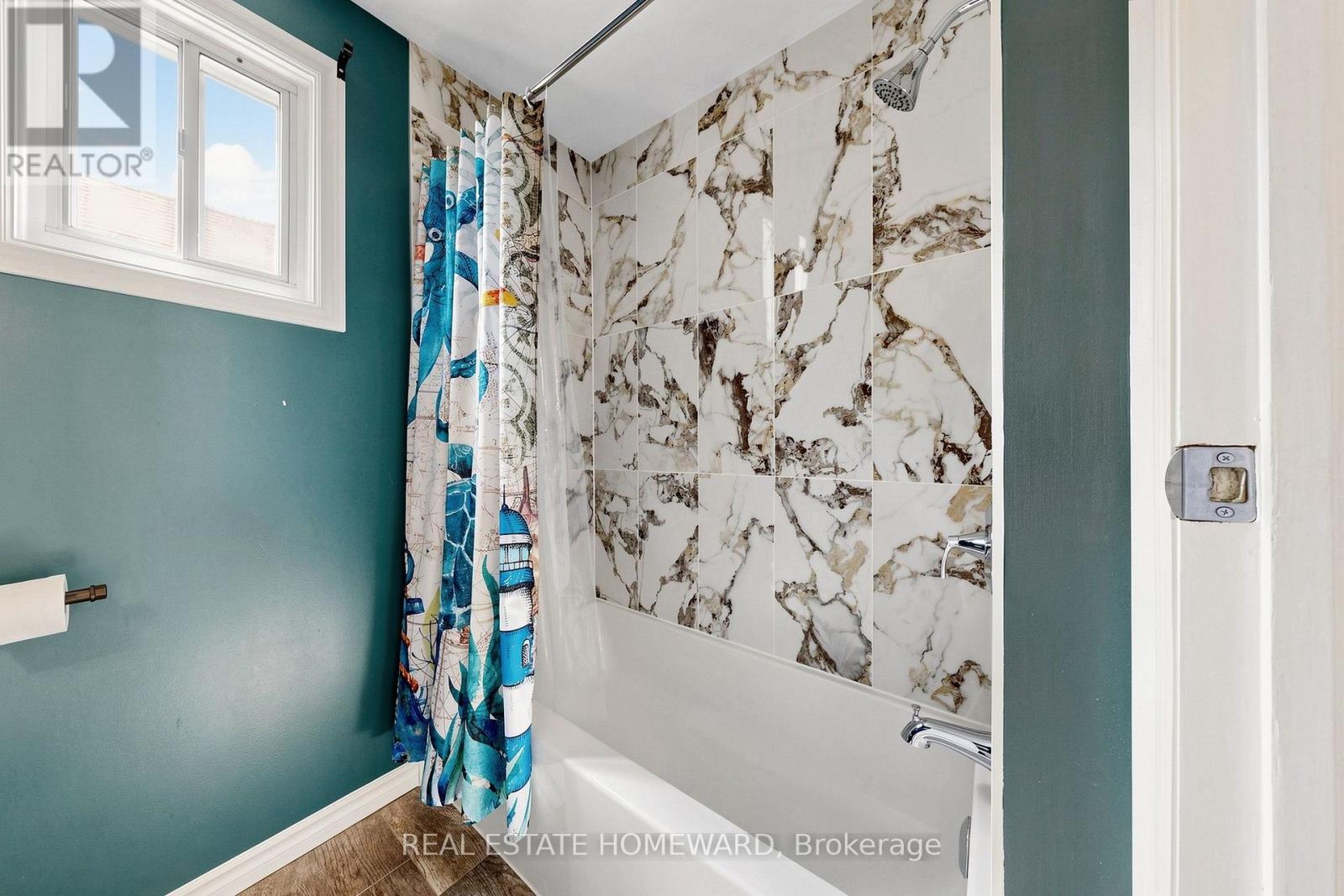 120 PITT AVENUE - 20
