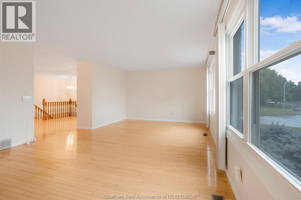 15 MONARCH DRIVE, Chatham — photo 9