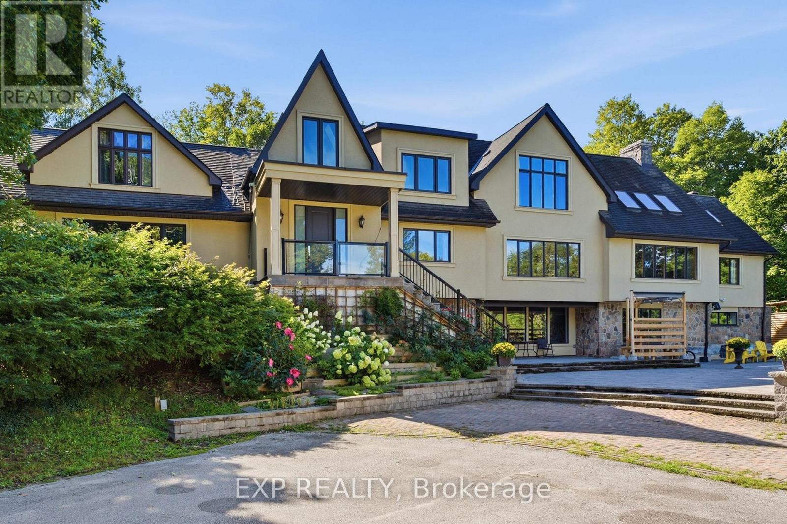 Listing photo of 1785 DAVIS DRIVE W