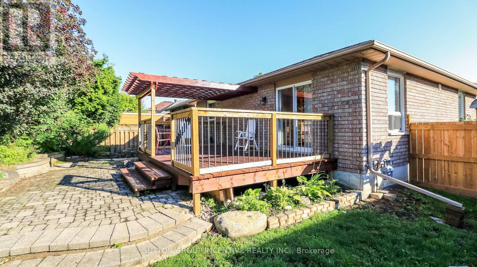 28 BROOKFIELD CRESCENT, Barrie (Bayshore) — photo 3
