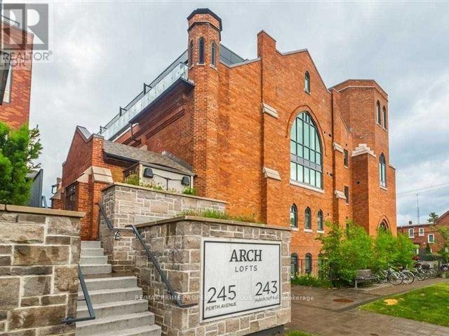 Photo of 245 Perth Avenue
