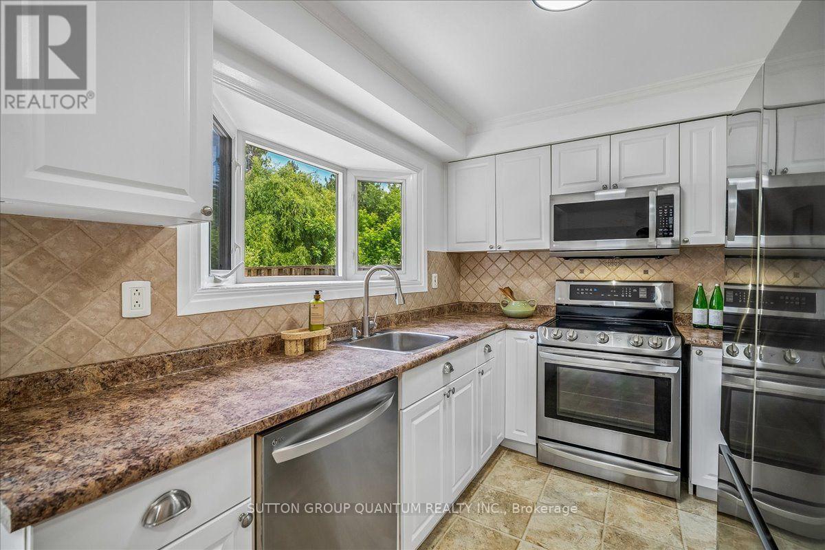1023 RUNNYMEAD CRESCENT - Image 11