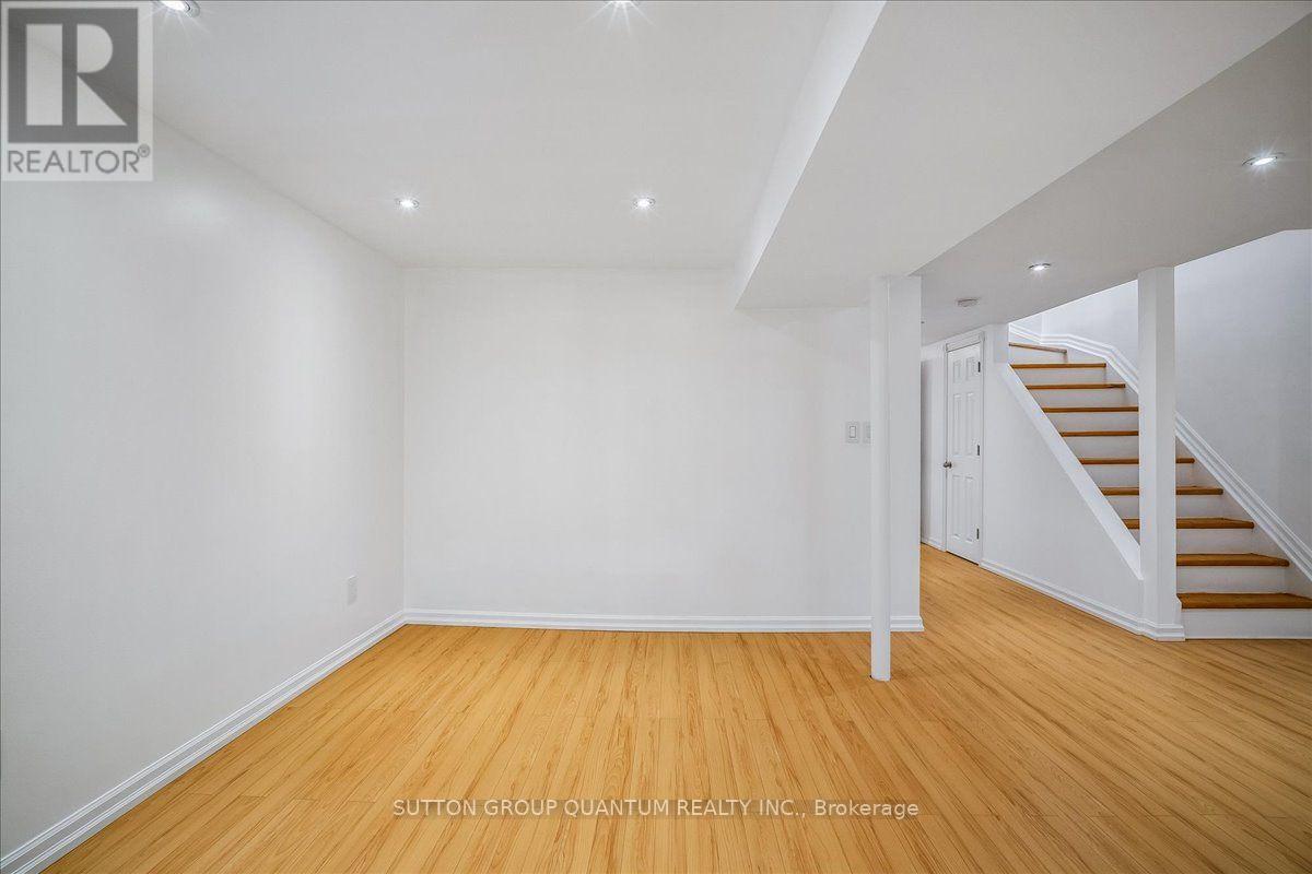1023 RUNNYMEAD CRESCENT - Image 30