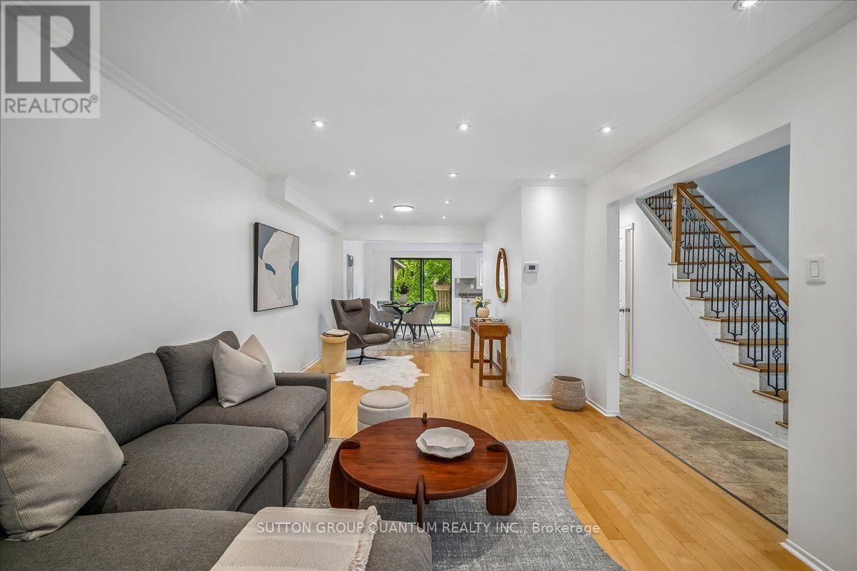 1023 RUNNYMEAD CRESCENT - Image 4
