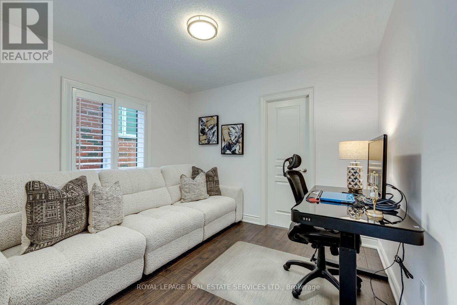 3087 STREAMWOOD PASS - 30