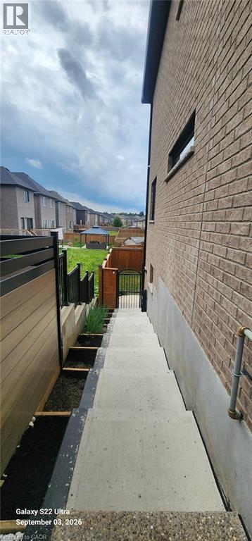 151 FOREST CREEK Drive Unit# Lower — photo 2