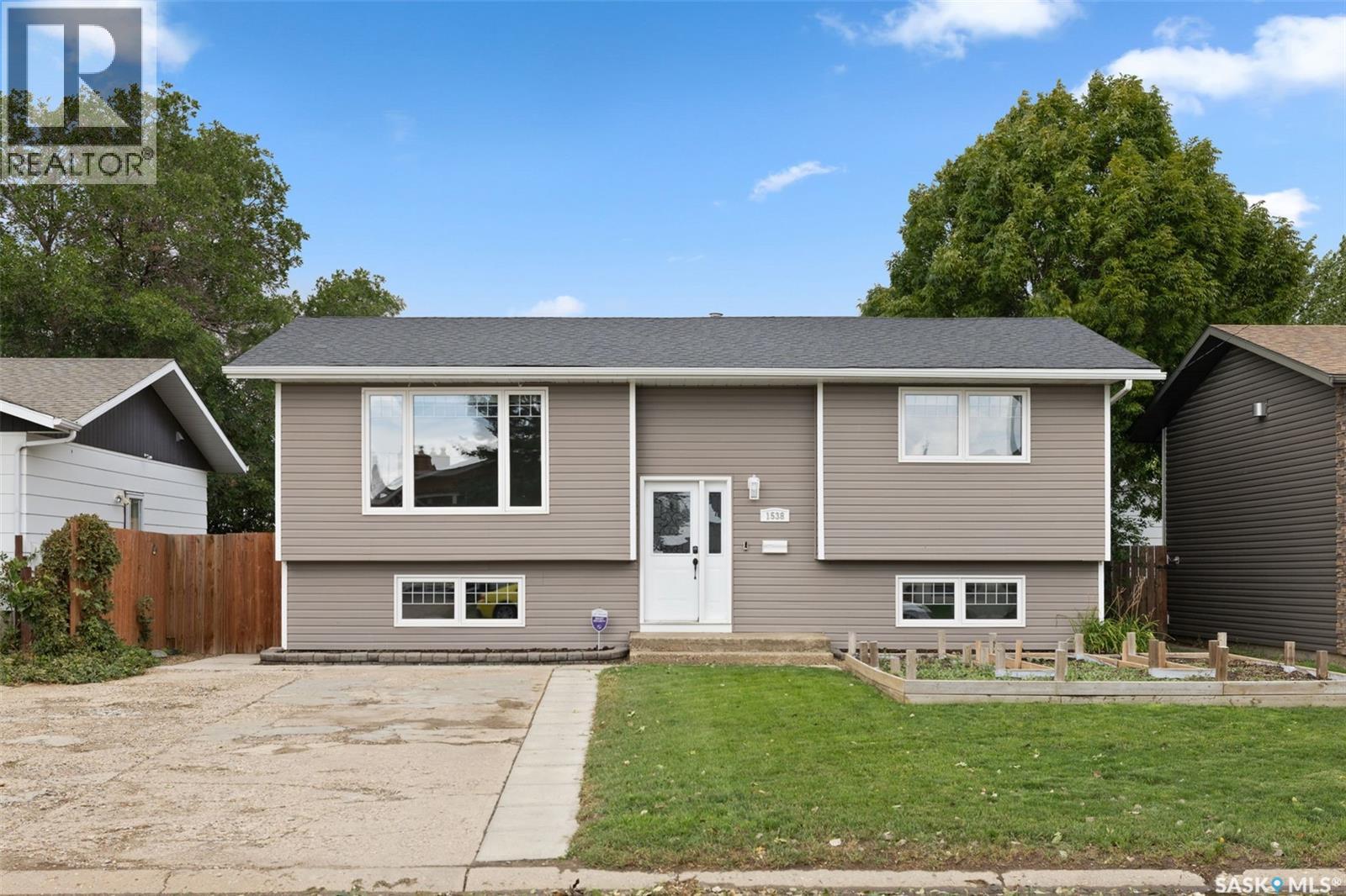 Property for sale at 1538 SPADINA STREET W