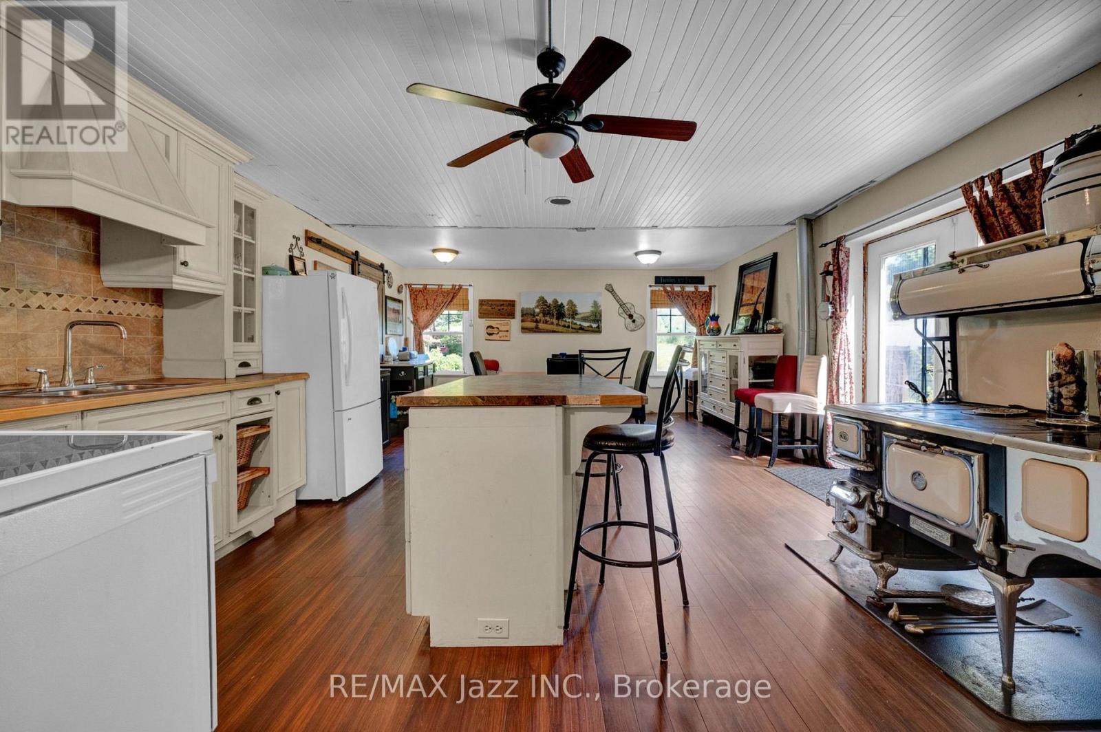 8183 TINKERVILLE ROAD - 11