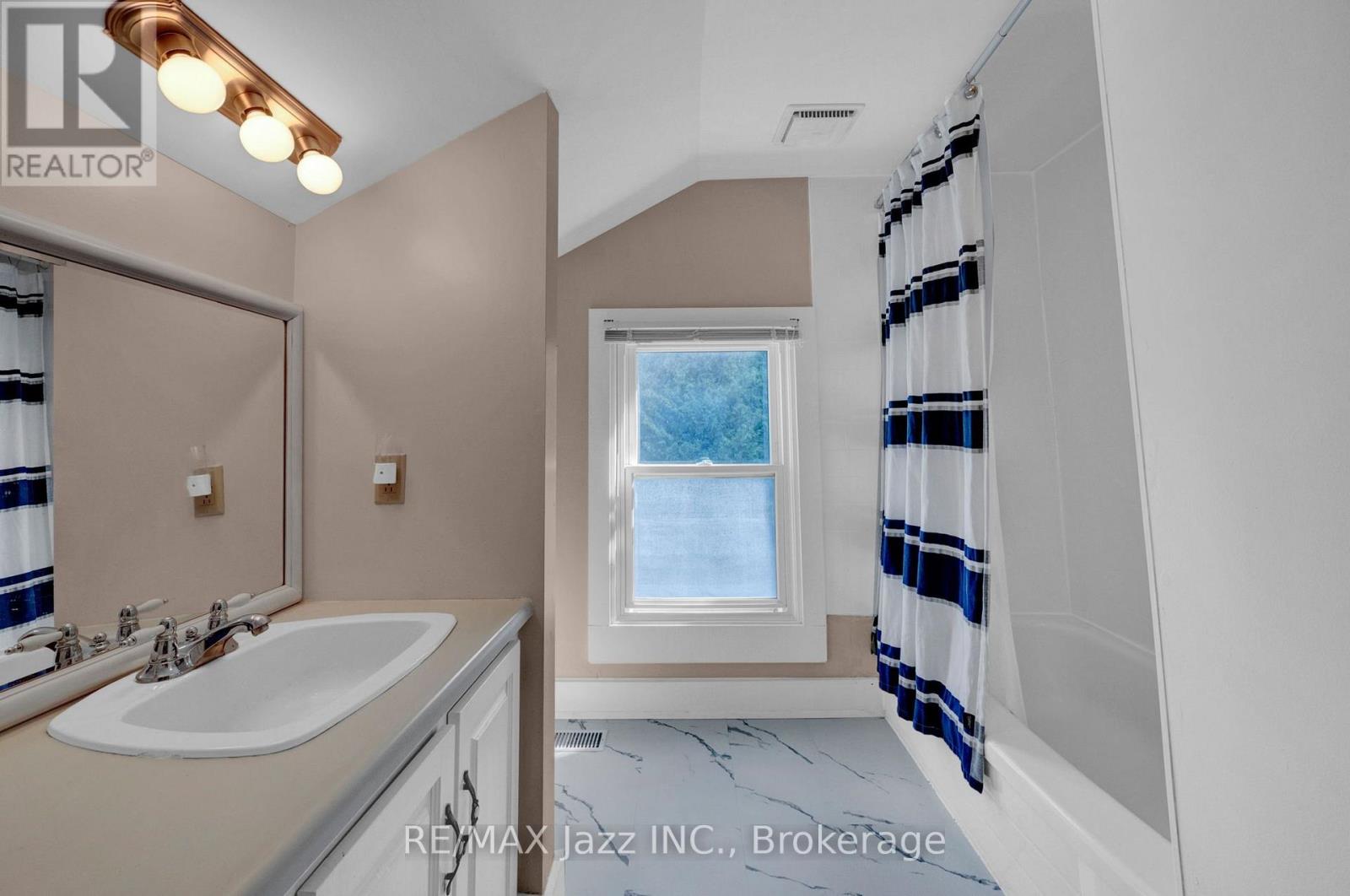 8183 TINKERVILLE ROAD - Image 38