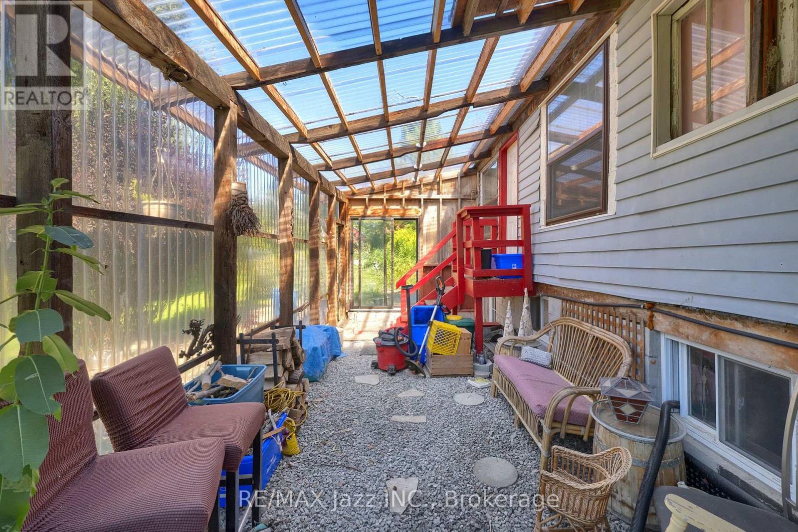 8183 TINKERVILLE ROAD - 43