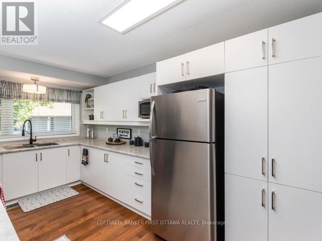 12 KITTANSETT COURT - 15