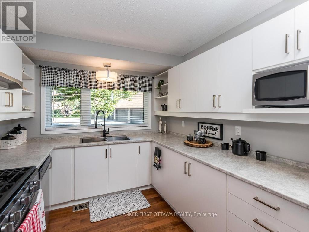 12 KITTANSETT COURT - 17