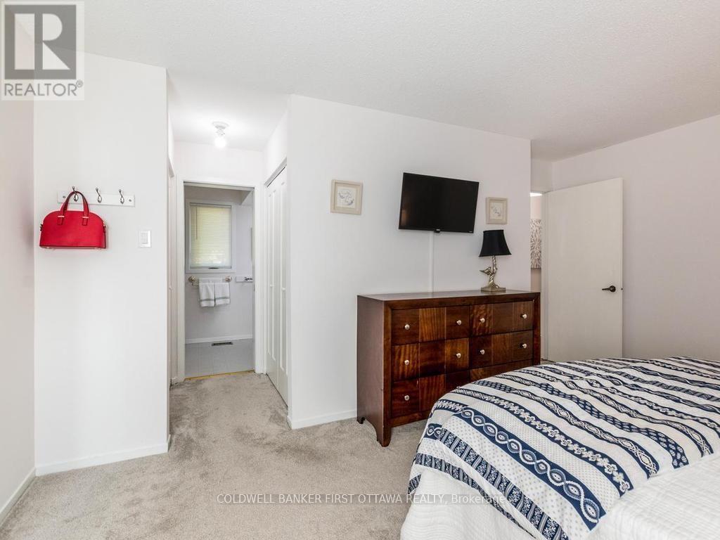 2 Bed, 2 Bath House for Sale in Ottawa – 12 KITTANSETT COURT, Ottawa – MLS# X13751622 - Image 19