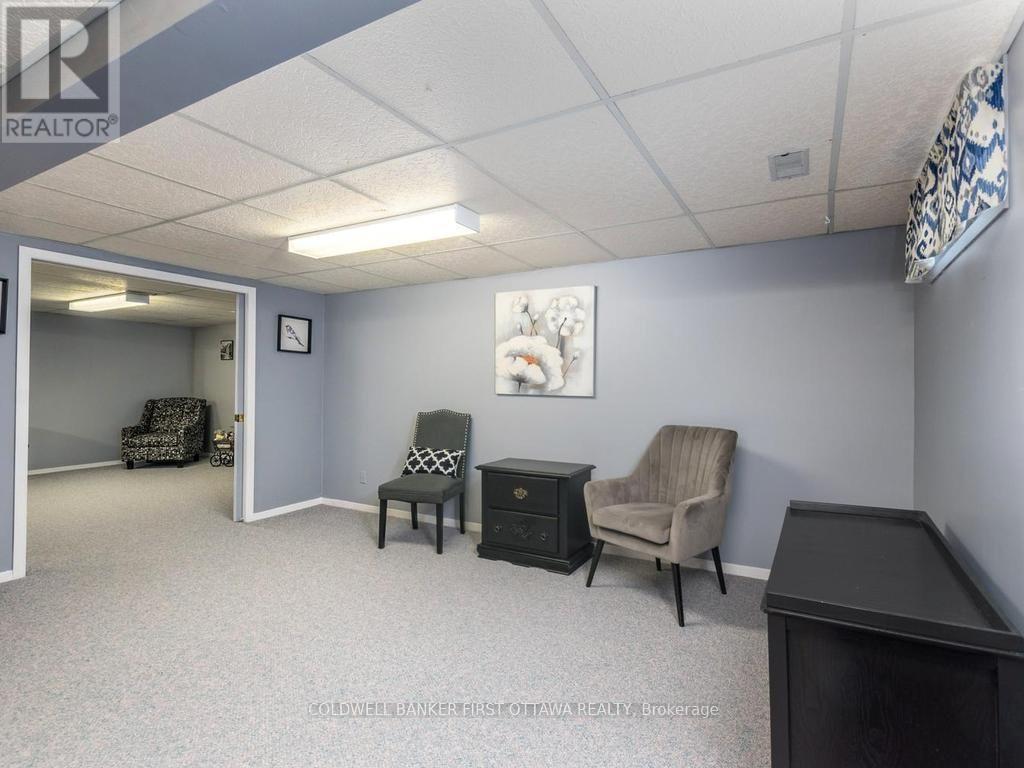 12 KITTANSETT COURT - 29
