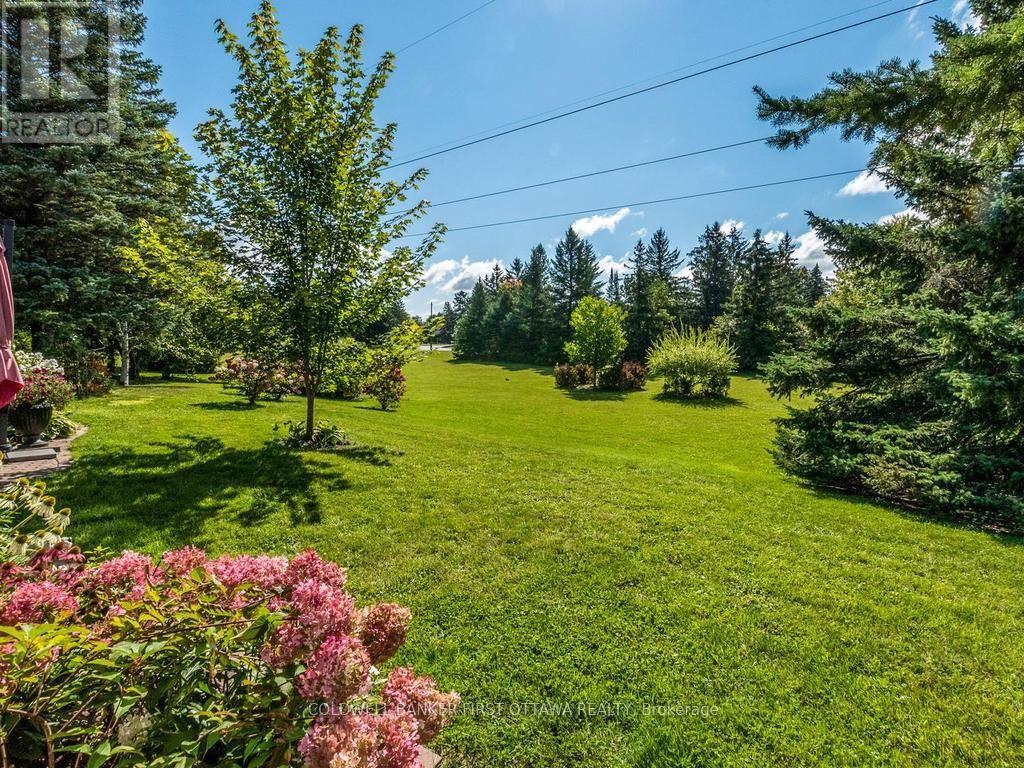 2 Bed, 2 Bath House for Sale in Ottawa – 12 KITTANSETT COURT, Ottawa – MLS# X13751622 - Image 35