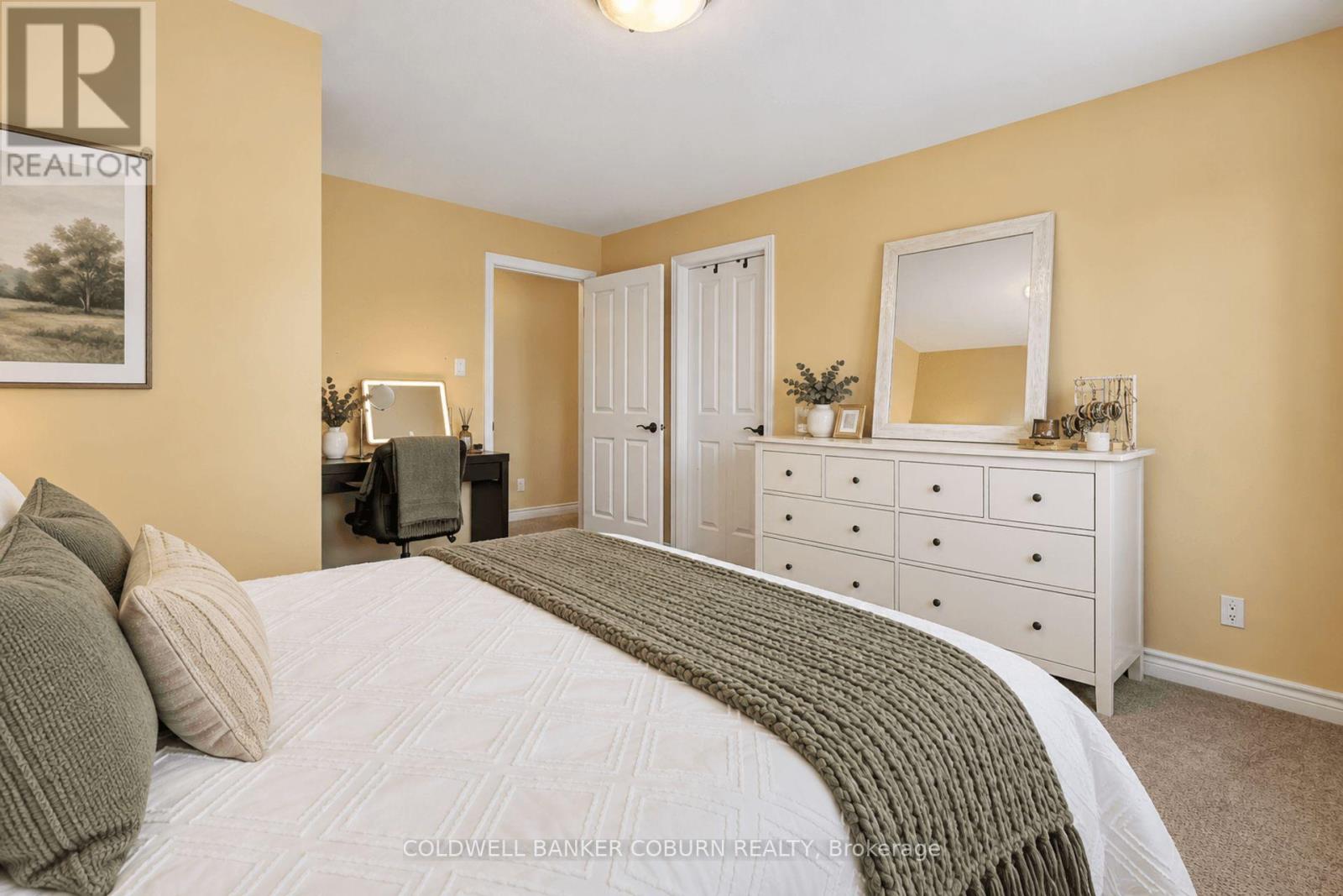 77 TABITHA CRESCENT - Image 16