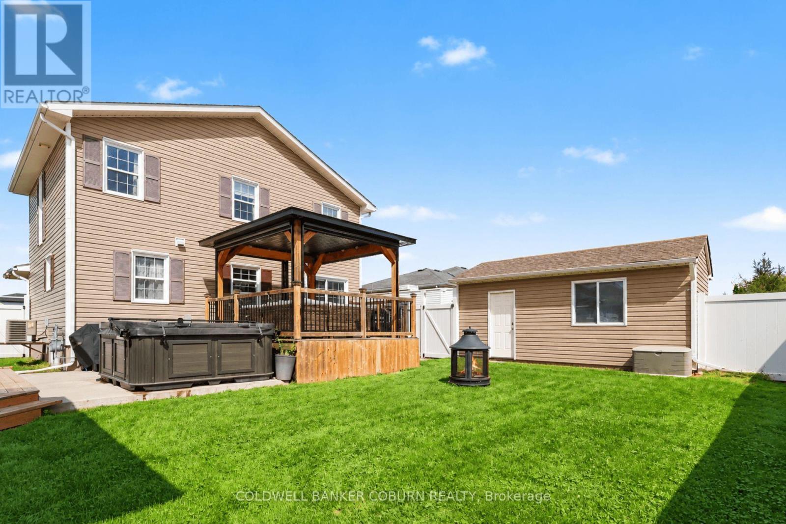 77 TABITHA CRESCENT - 30