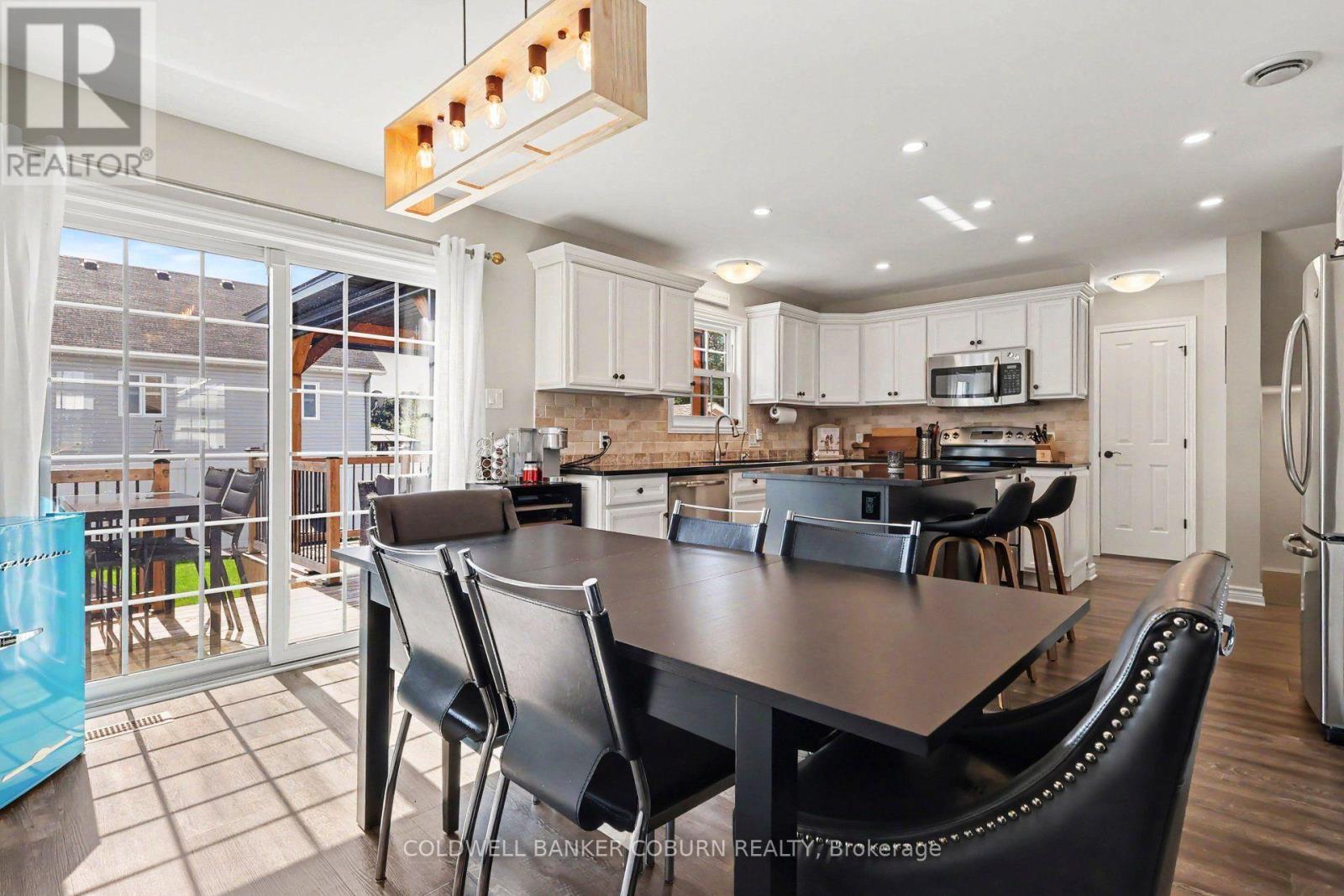 77 TABITHA CRESCENT - 7