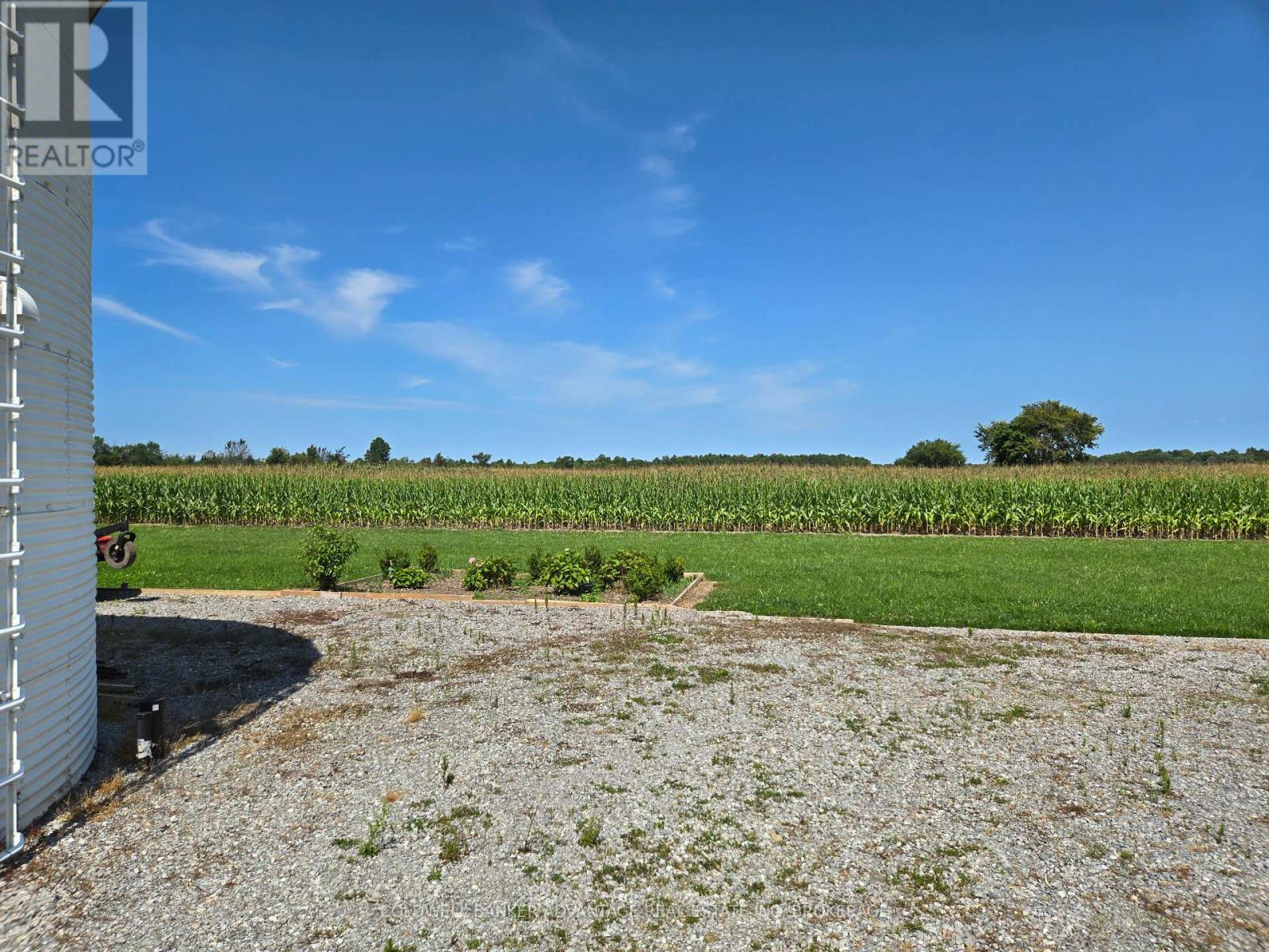 8731 RIDGE ROAD, Niagara Falls (Schisler) — photo 4