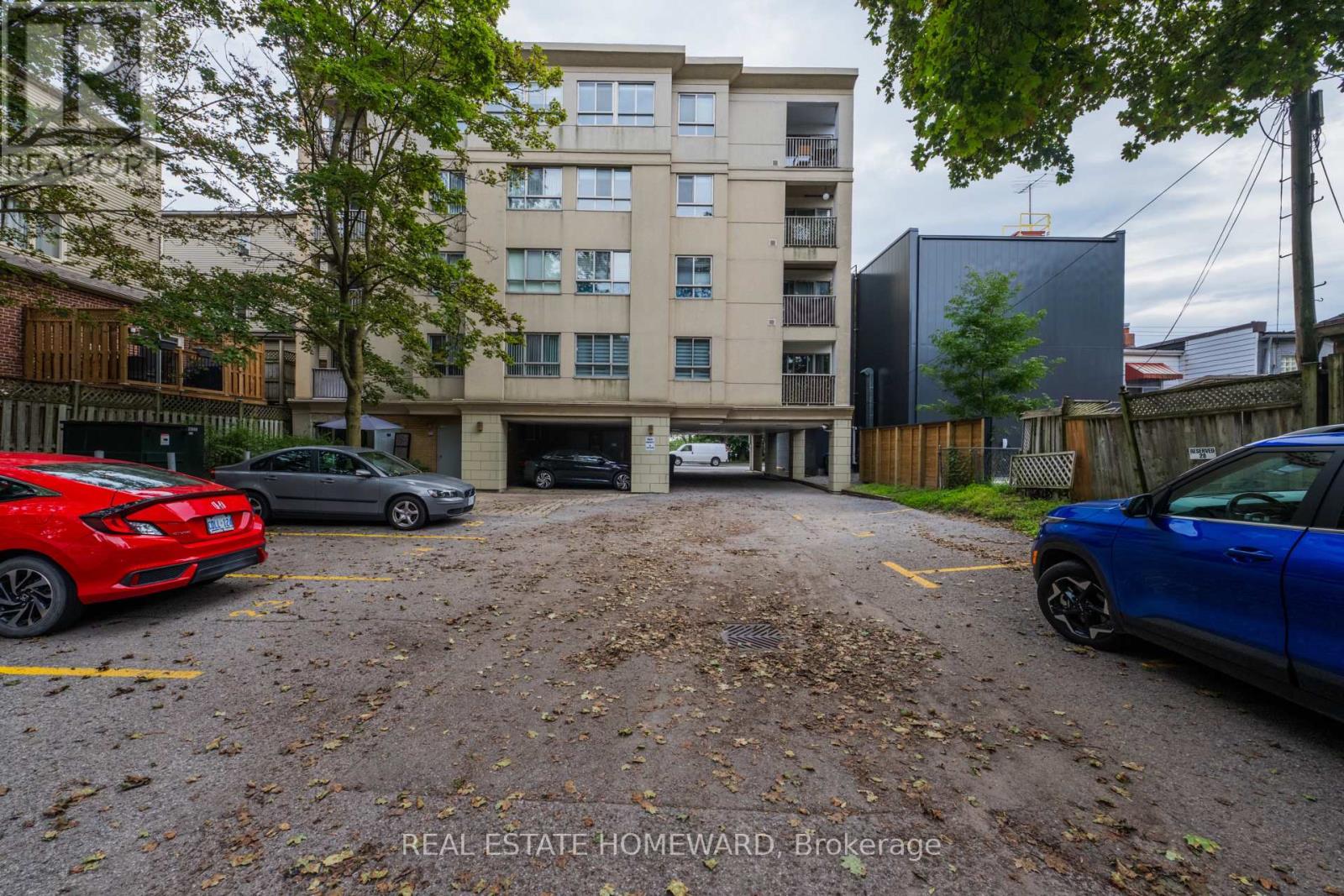 #304 716 KINGSTON ROAD - 38