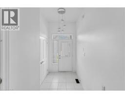 Family room - 71 Bilanski Farm Road, Brantford, ON N3S0J4 Photo 8
