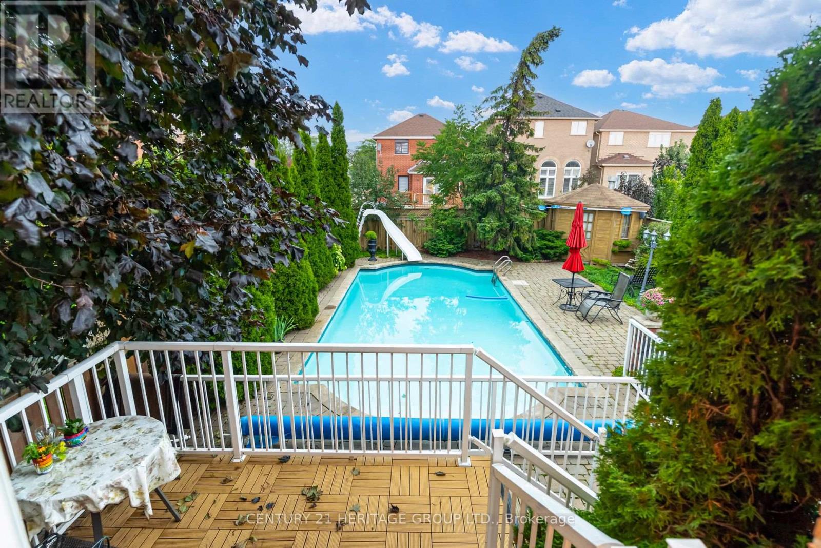 532 MELVILLE AVENUE - Image 35