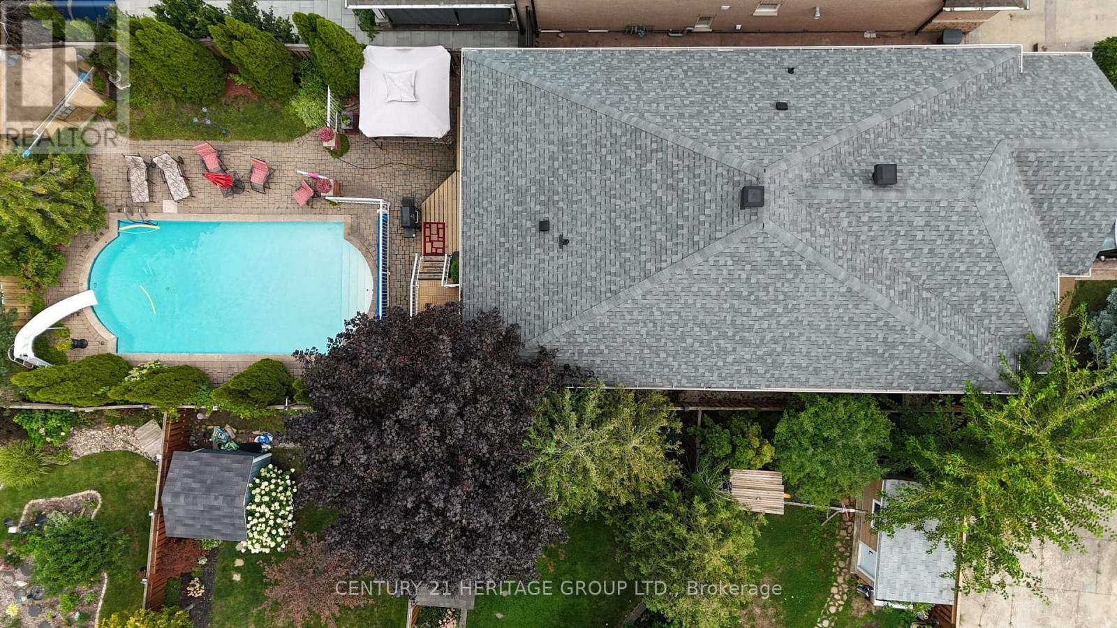 532 MELVILLE AVENUE - 39