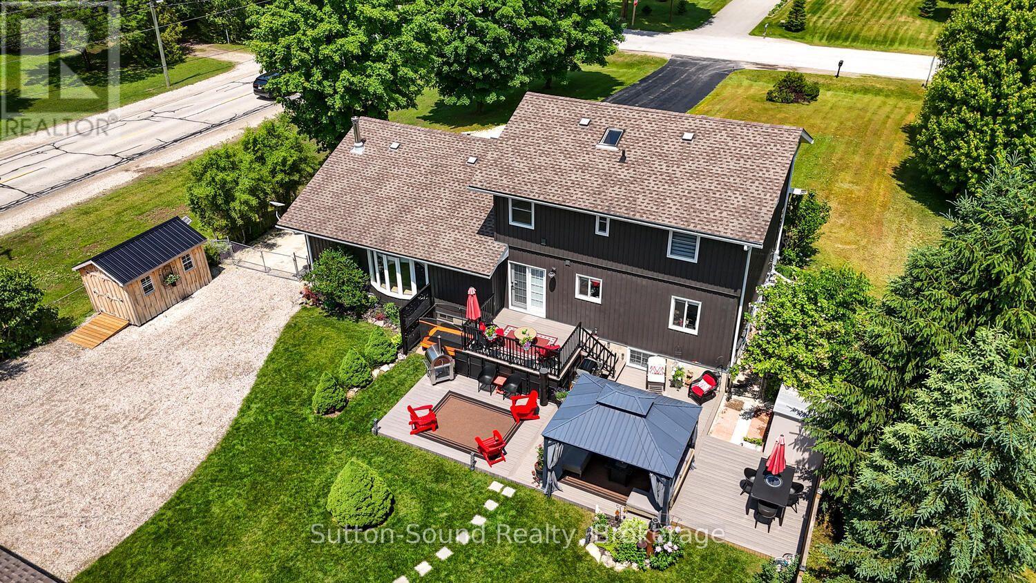 35 PINE TREE DRIVE - Image 44