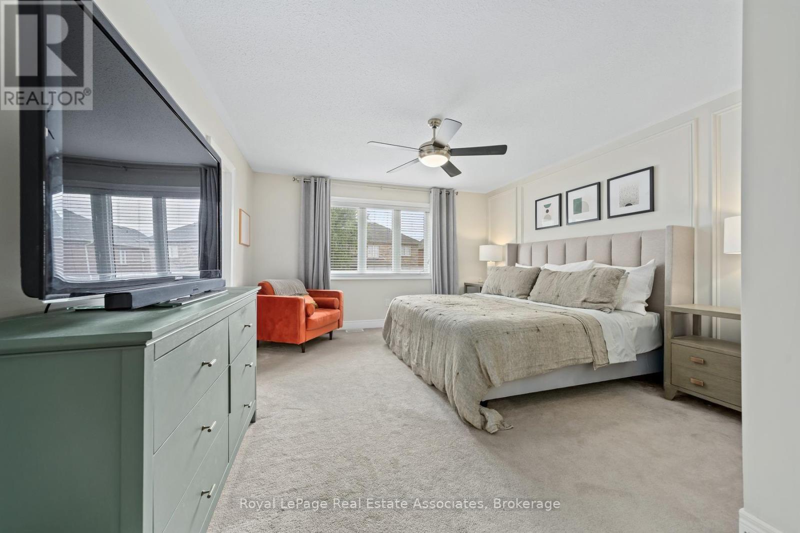 8 DUFFEL CRESCENT - 18