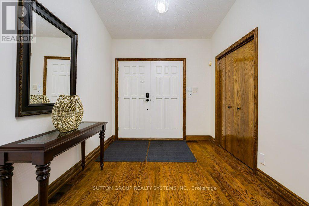 93 POPLAR HEIGHTS DRIVE - 2