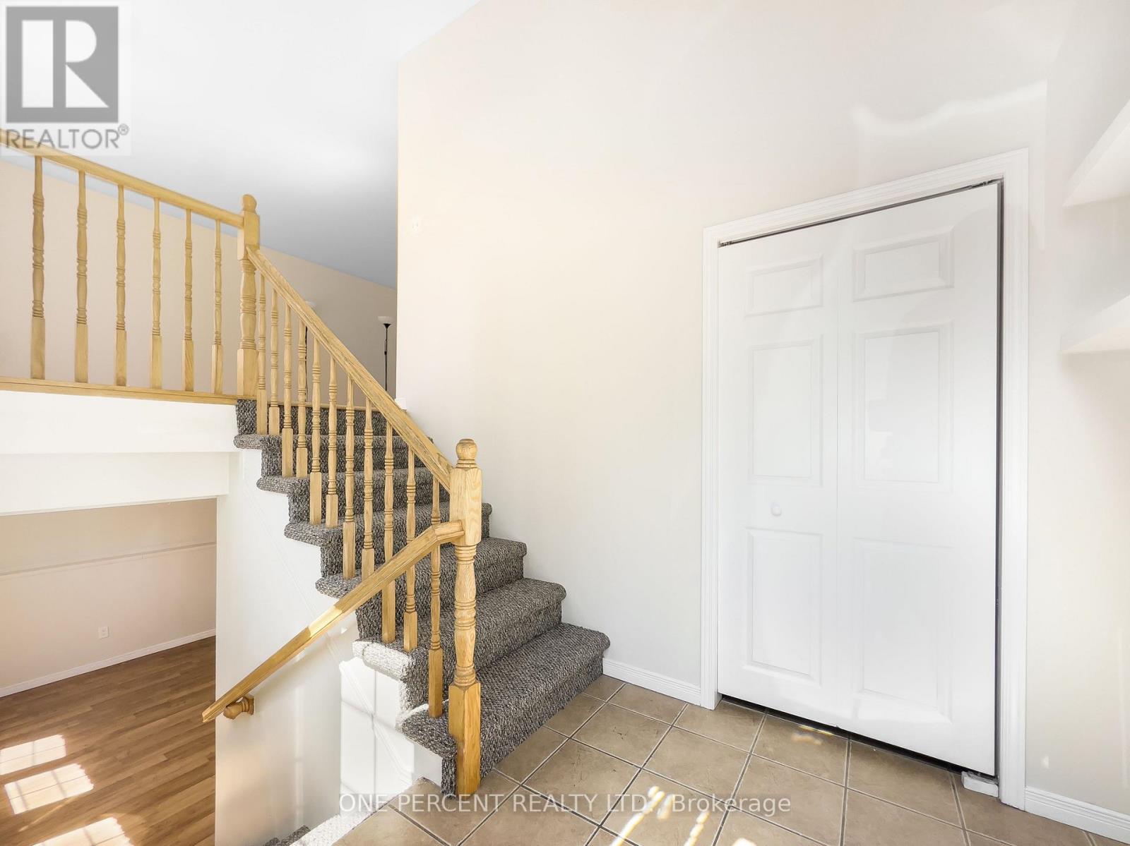27 FARADAY GARDENS - 15