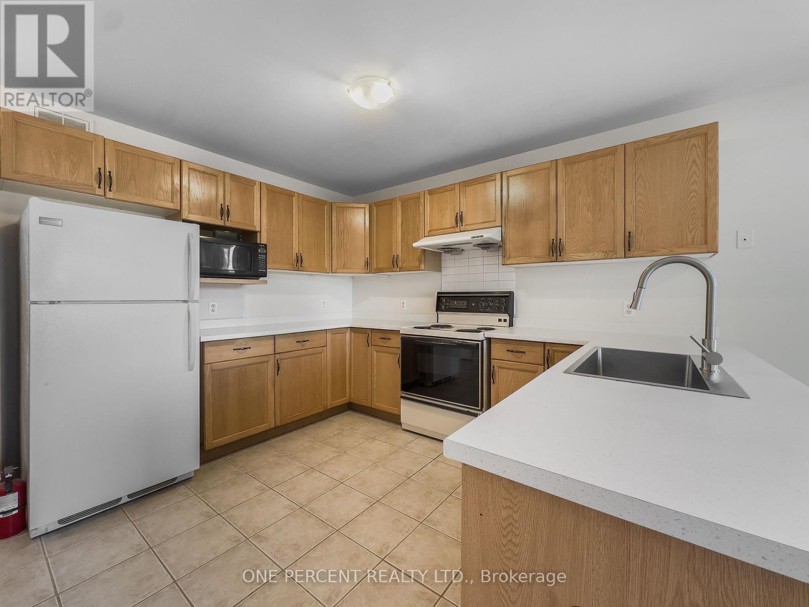 27 FARADAY GARDENS - 7
