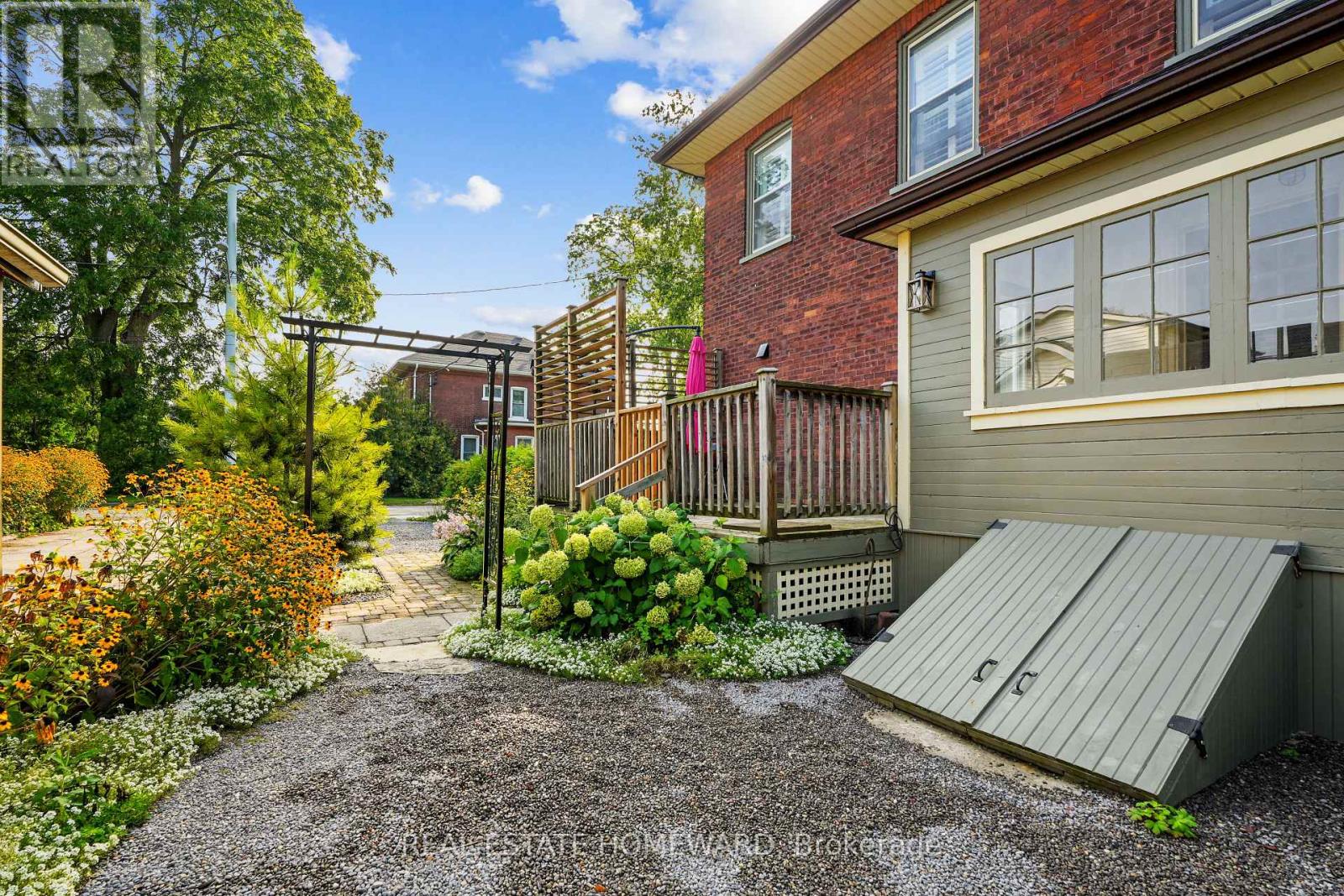 96 JAMES STREET W - 49