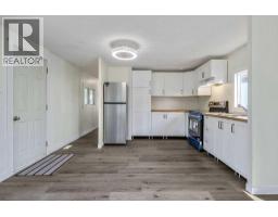 4pc Bathroom - 225 2 Avenue N, Champion, AB T0L0R0 Photo 6