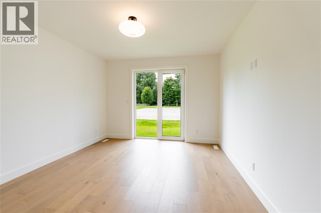 2060 MARION AVENUE, Sarnia — photo 9