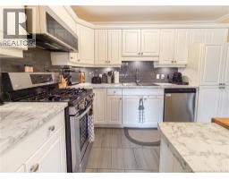44 Brown Boulevard Unit# 2F, photo 3
