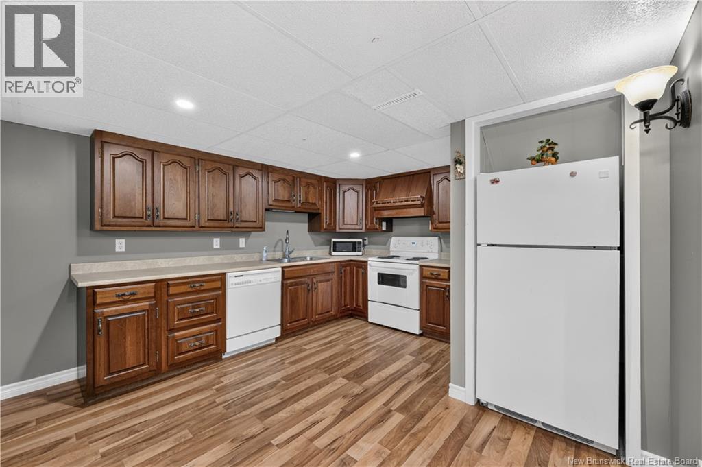 56 Fairway Boulevard - Image 28