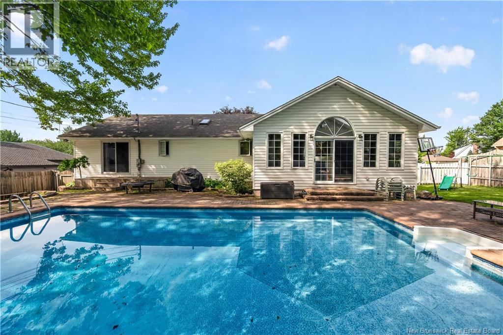 56 Fairway Boulevard - Image 36
