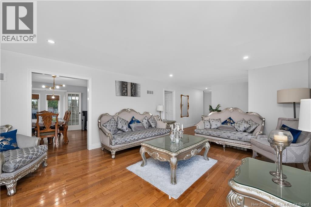 56 Fairway Boulevard - Image 8