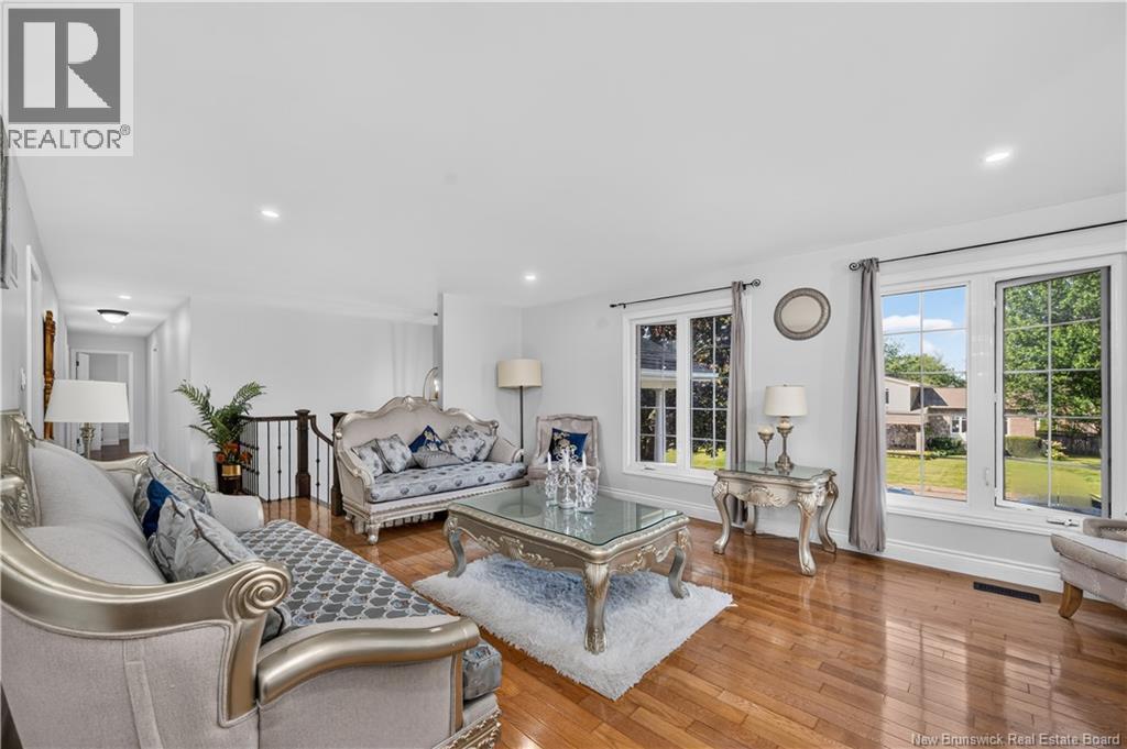 56 Fairway Boulevard - Image 9