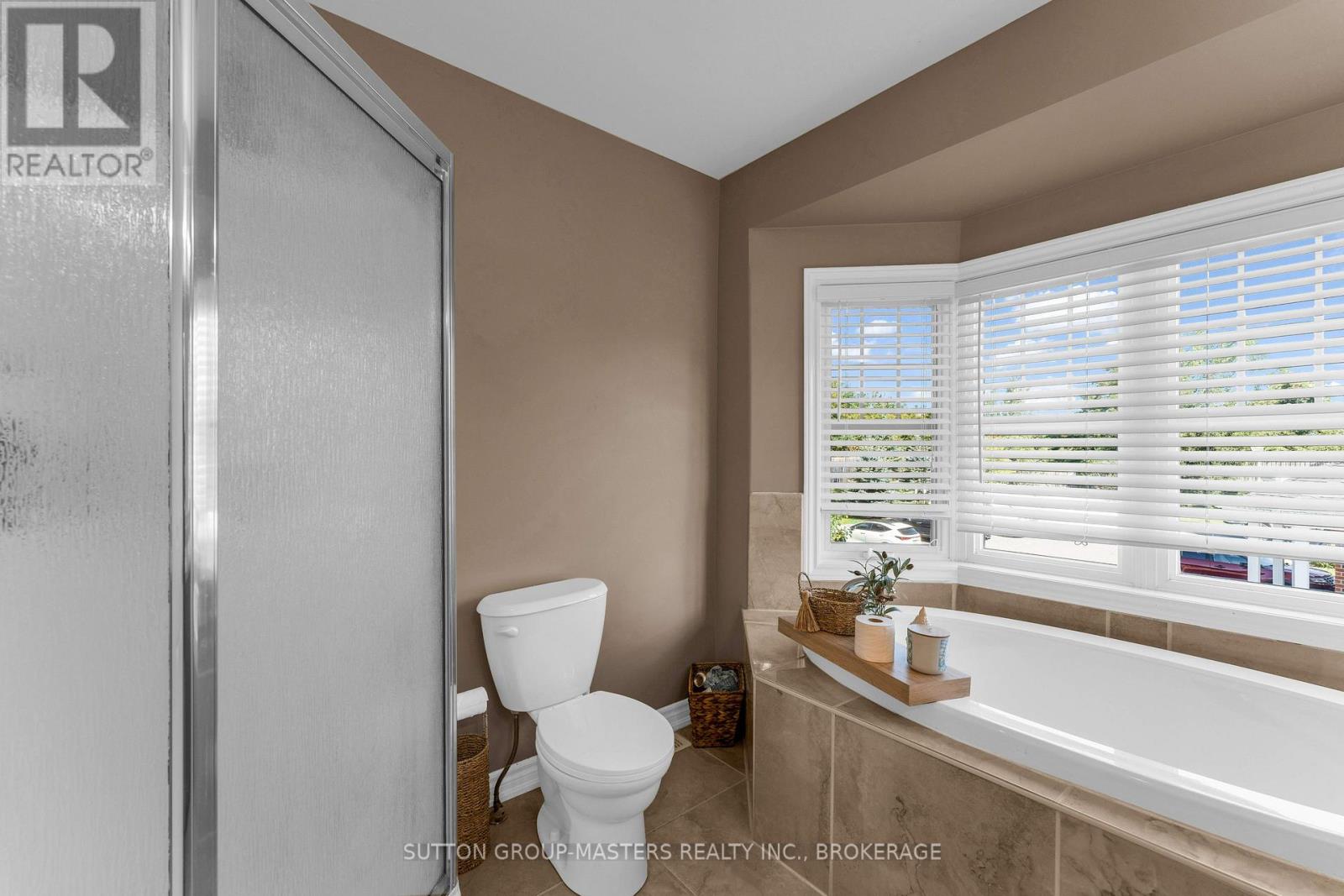 901 NEWMARKET LANE - 24