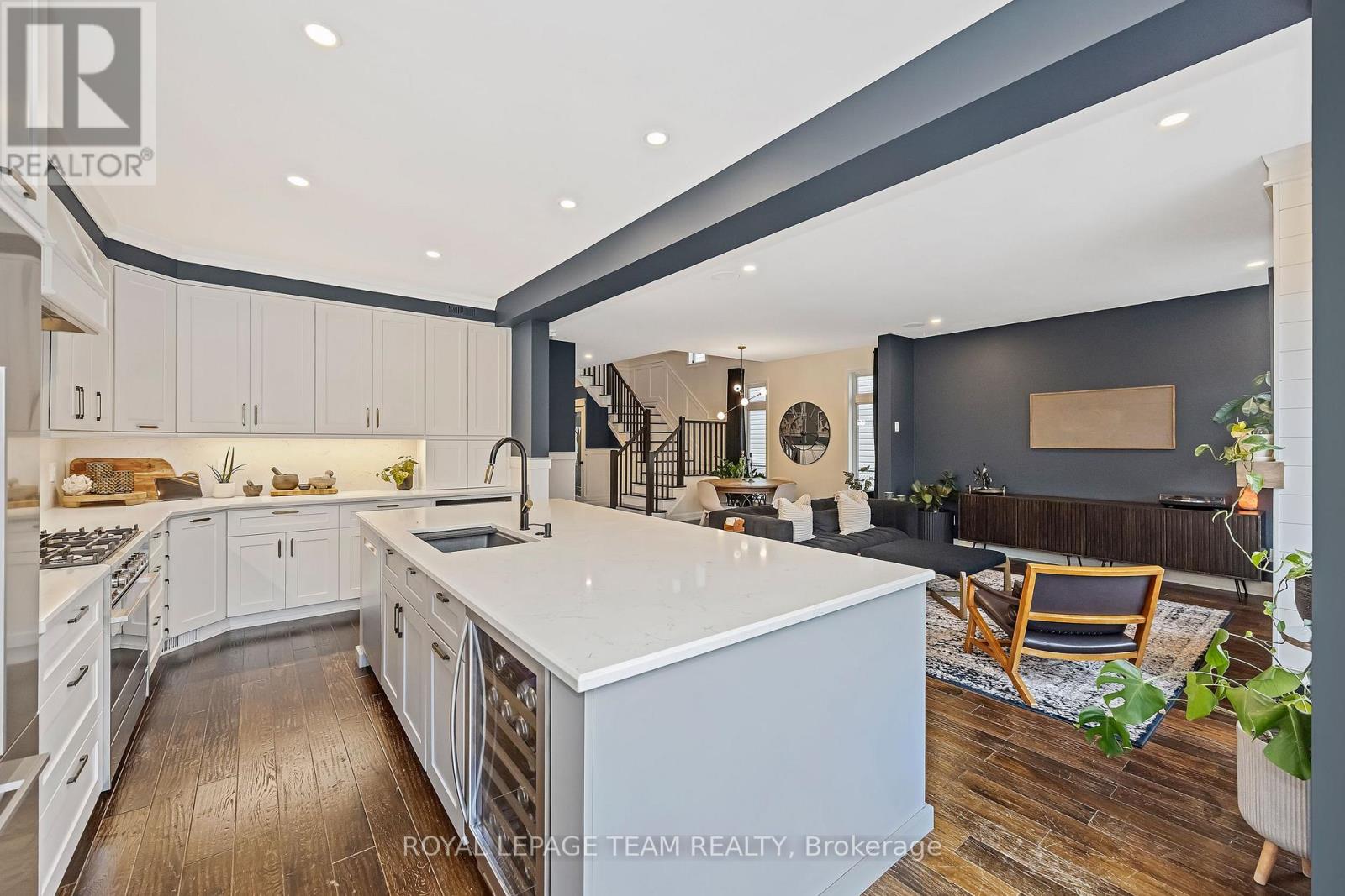 4 Bed, 3 Bath House for Sale in Ottawa – 2842 GRAND CANAL STREET, Ottawa – MLS# X13751798 - Image 15